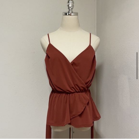 EXPRESS NWT SIZE S FAUX WRAP V-NECK PEPLUM TANK - Picture 8 of 11
